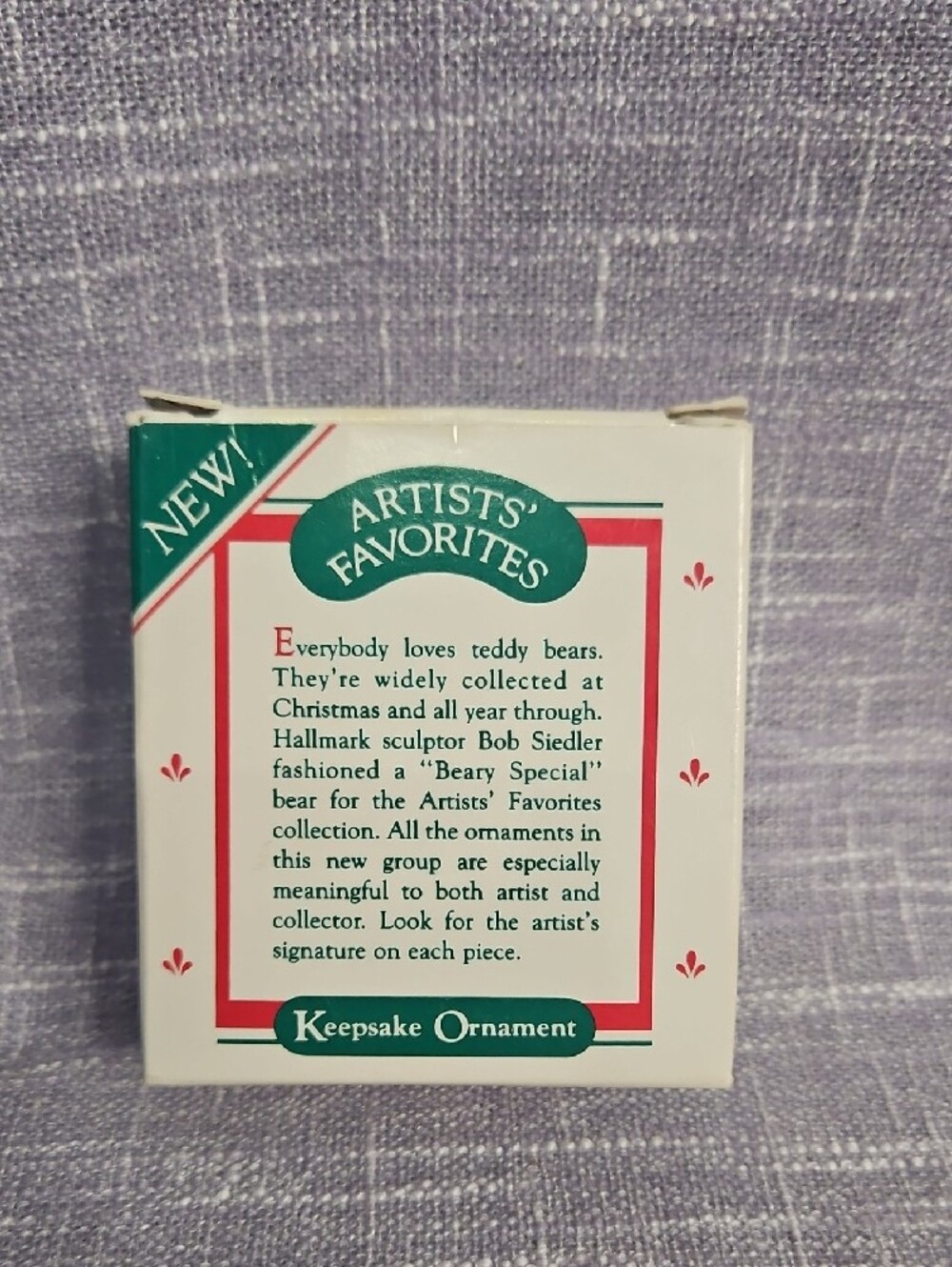 Hallmark White and Green Keepsake Ornament Box - Picture 2 of 7